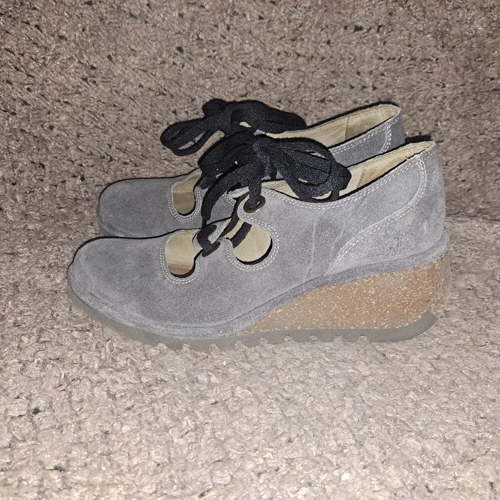 FLY LONDON-Nely-Gray Lace Up Suede Wedge Loafer-Sz 39/8.5-Near Mint